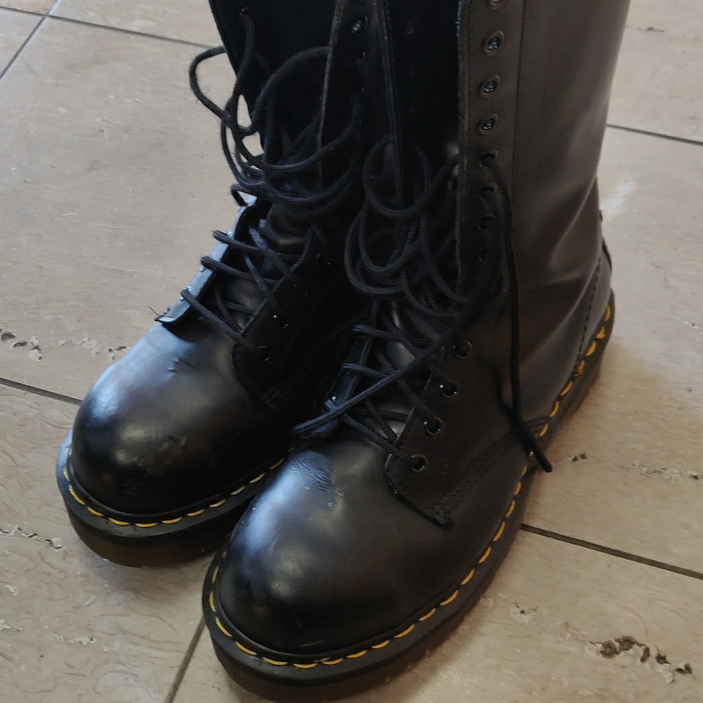 Doc Martens/Dr. Martens